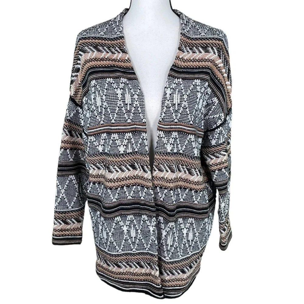 Old Navy Diamond Geo Jacquard Cardigan - Picture 2 of 8